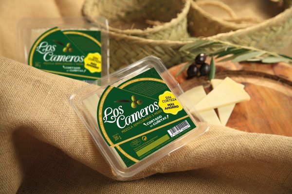 Queso de mezcla semicurado "Los Cameros"